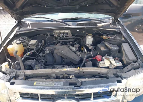 2008 Ford Escape Xlt z USA, uszkodzony, nr VIN 1FMCU03198KB99549